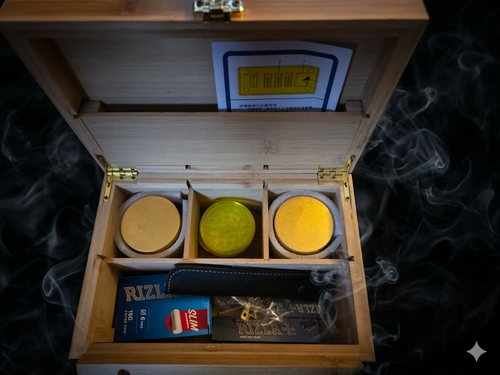 23.75ct Gold Roller With a Lockable Box With 23.75ct gold jars