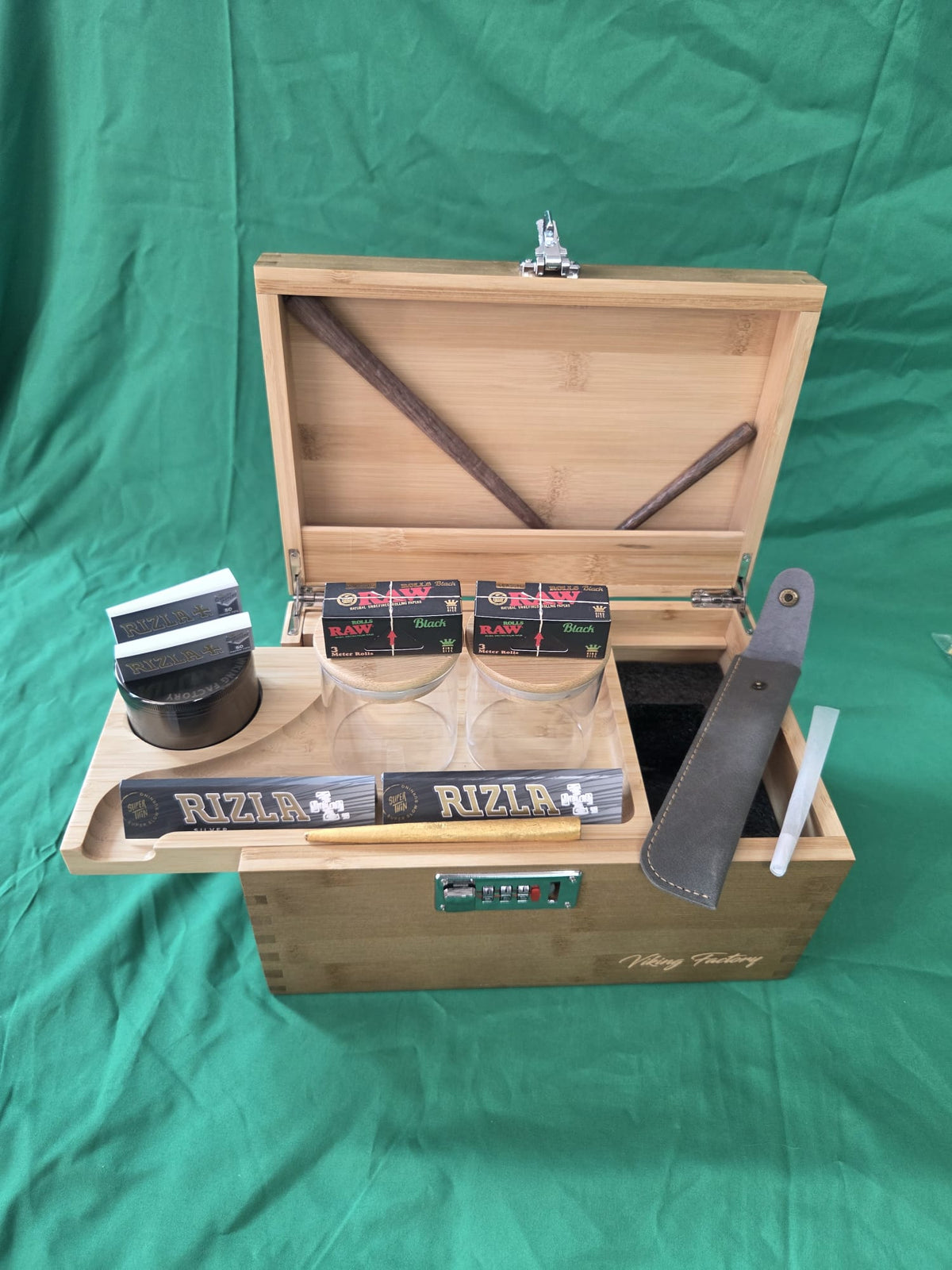 Viking Factory Ultimate Rolling Kit - Rolling in Gigglez
